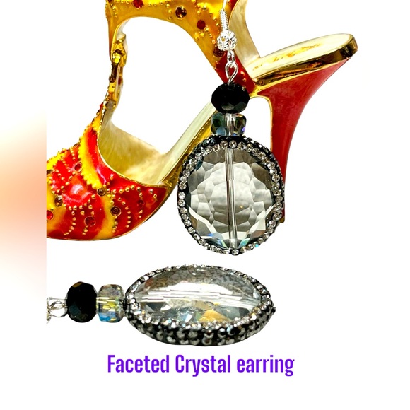 Elegant Crystal Earrings long evening wear - Picture 2 of 15